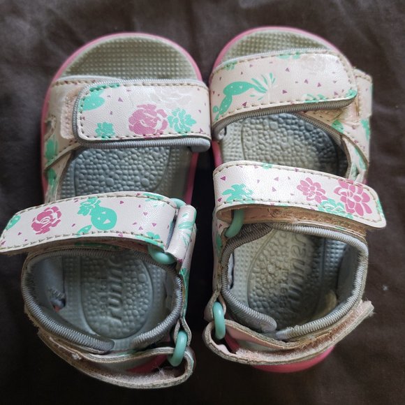 See Kai Runners Sandals With Velcro Back Straps Pink With Flower Design Size 5 - Picture 2 of 5